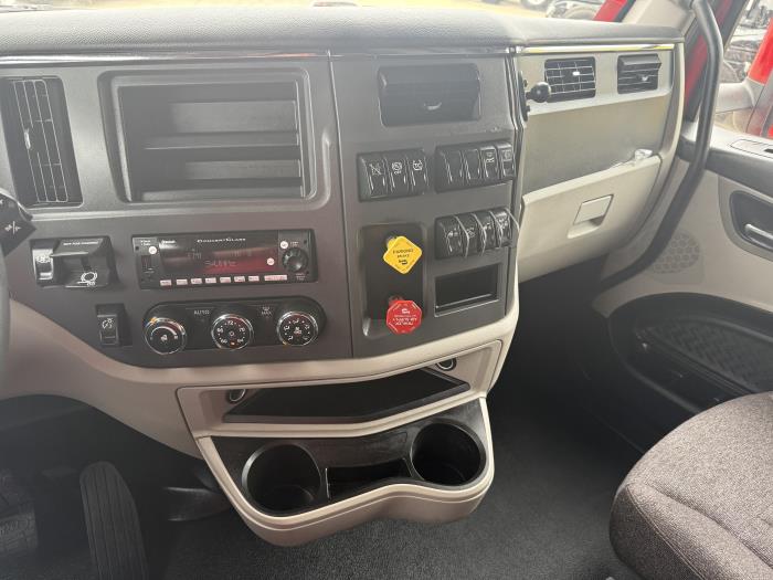 2024 Peterbilt 579-3