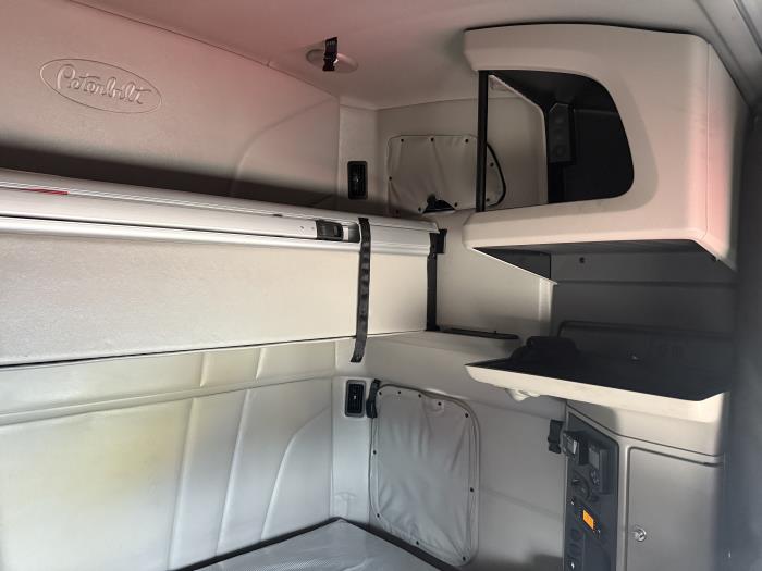 2024 Peterbilt 579-9