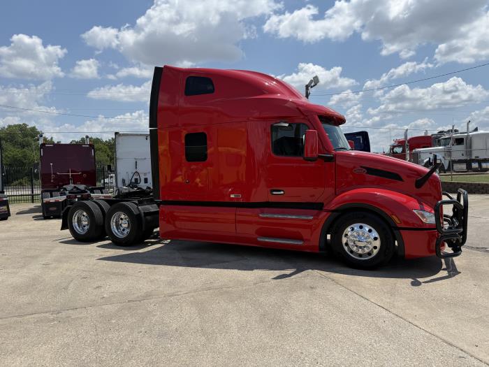 2024 Peterbilt 579-32