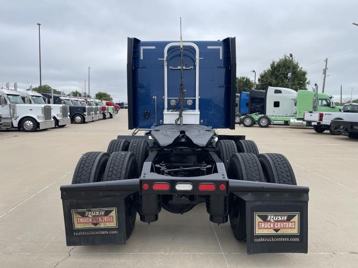 2023 Peterbilt 579-10
