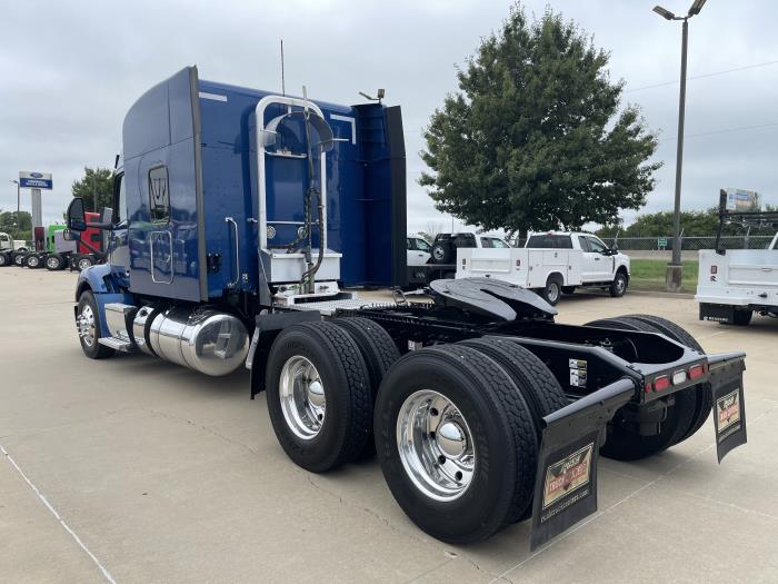 2023 Peterbilt 579-11