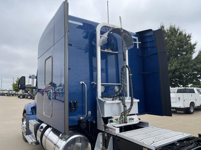 2023 Peterbilt 579-13