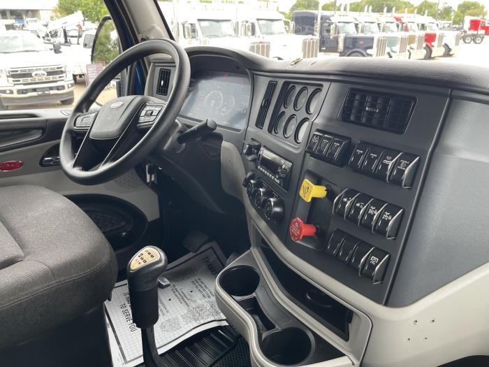 2023 Peterbilt 579-21