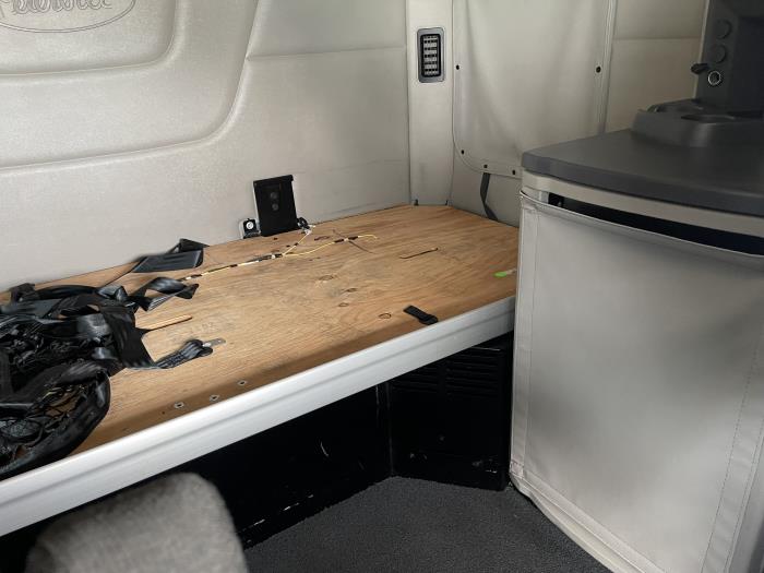 2023 Peterbilt 579-23