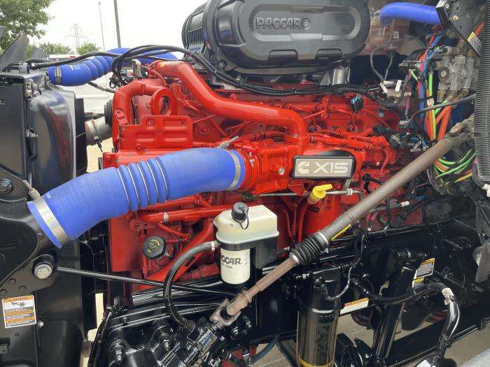 2023 Peterbilt 579-28