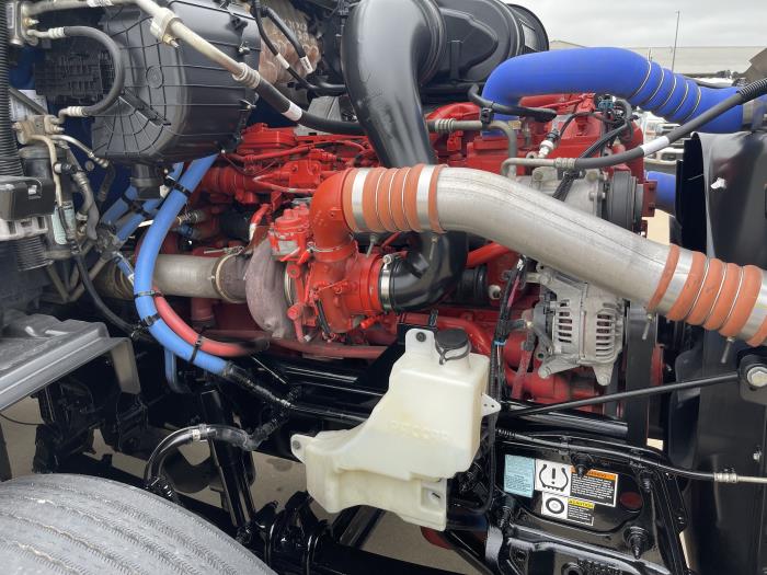 2023 Peterbilt 579-30