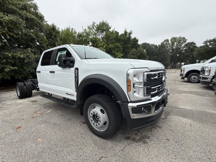2025 Ford F-550 XL photo 4