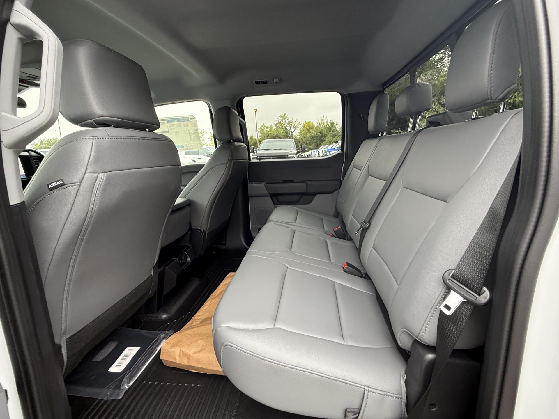 New 2025 Ford F-550 XL Crew Cab 4x4 Cab Chassis for sale #1931671 - photo 6