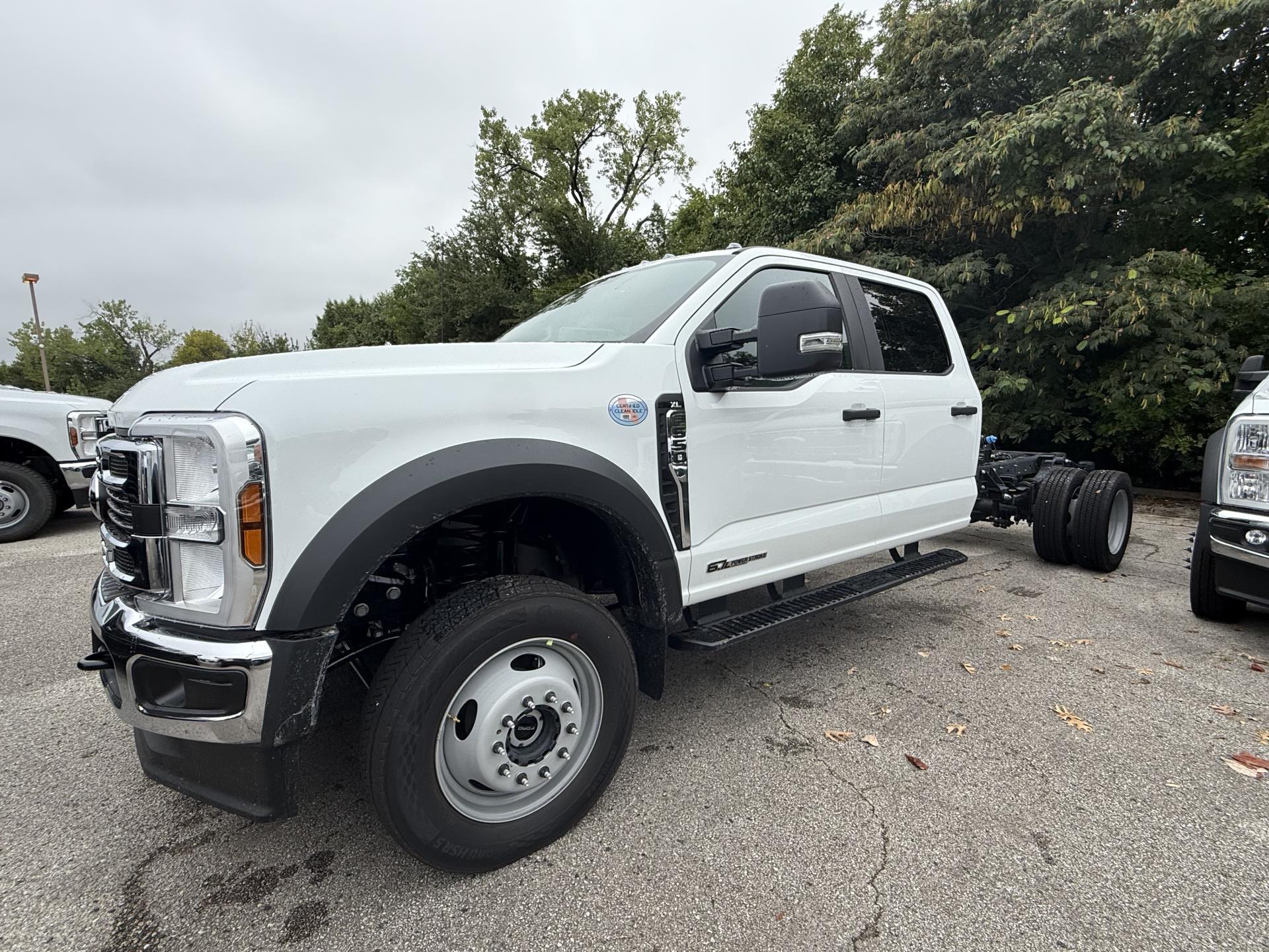 New 2025 Ford F-550 XL Crew Cab 4x4 Cab Chassis for sale #1931679 - photo 1
