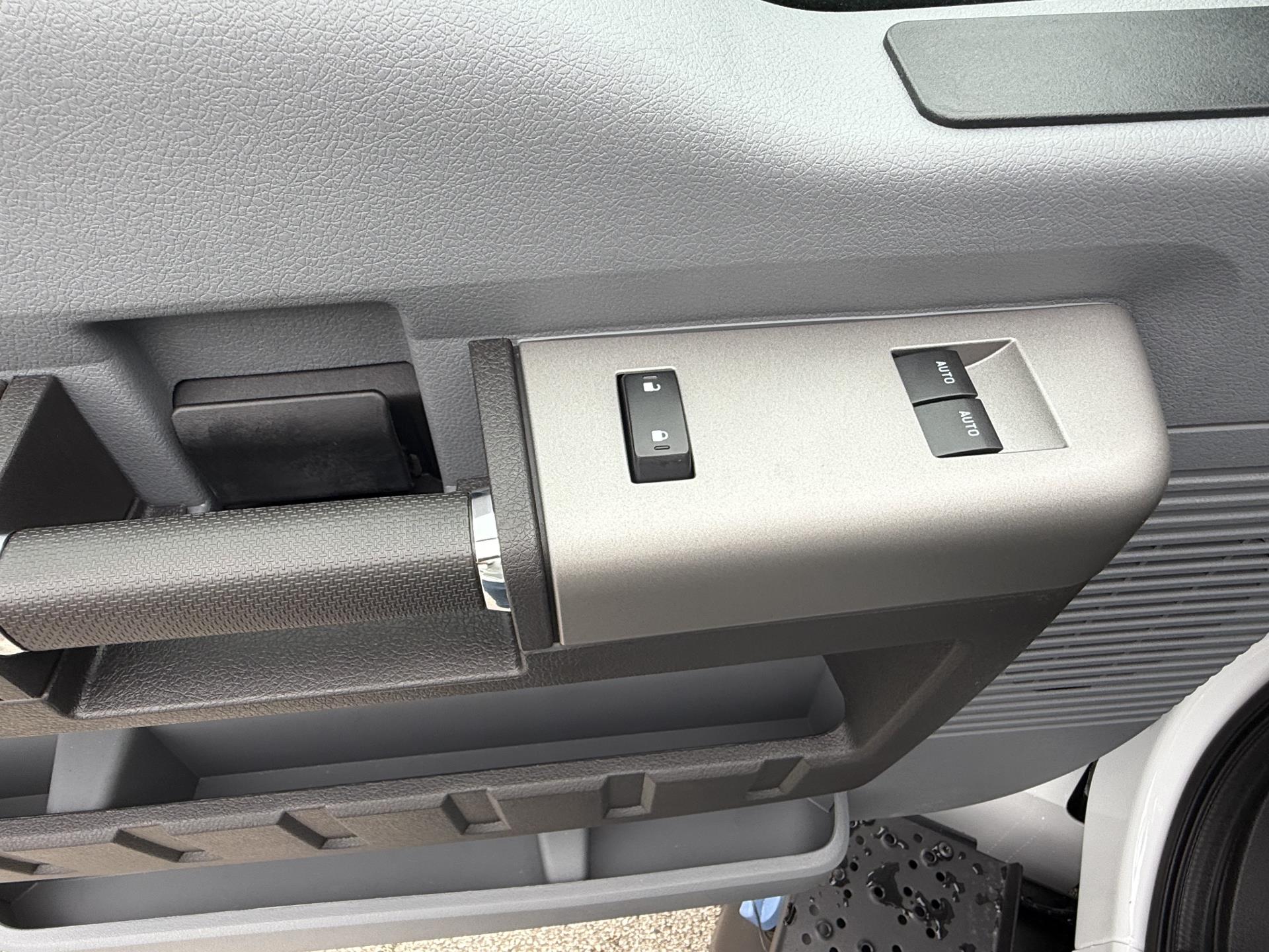 2026 Ford F-750 Regular Cab DRW 4x2 Cab Chassis for sale #1932294 - photo 9