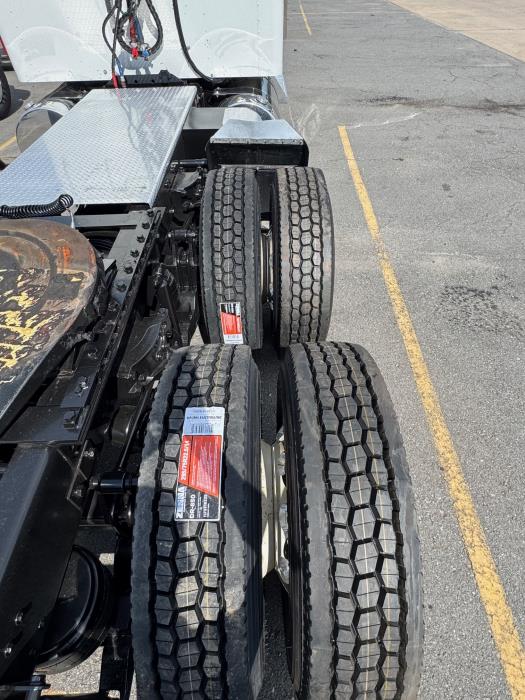 2023 Kenworth W900-5