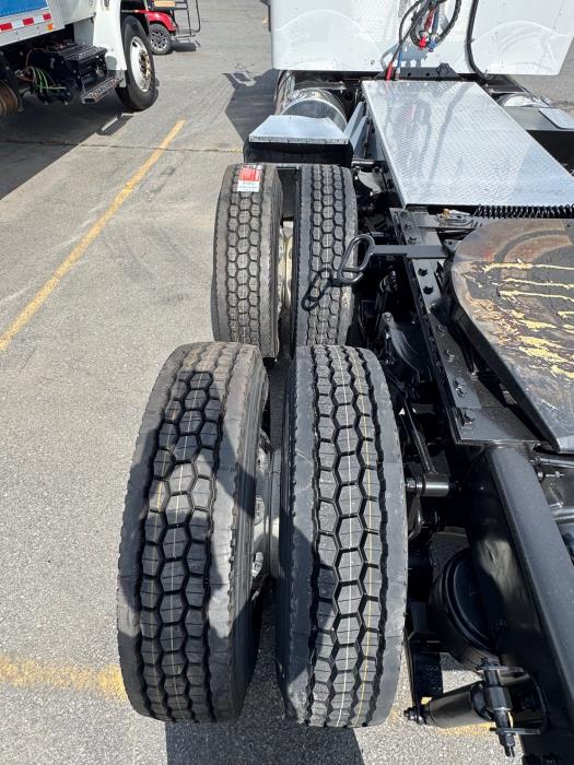 2023 Kenworth W900-6