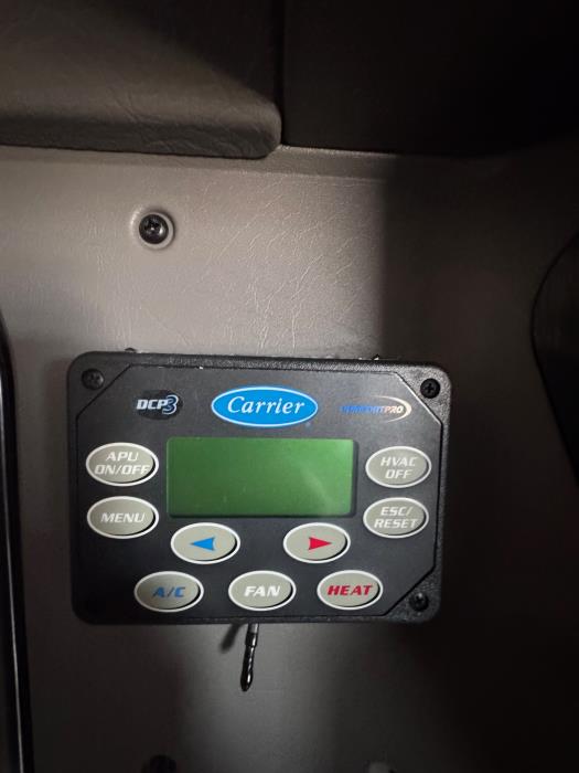 2023 Kenworth W900-17