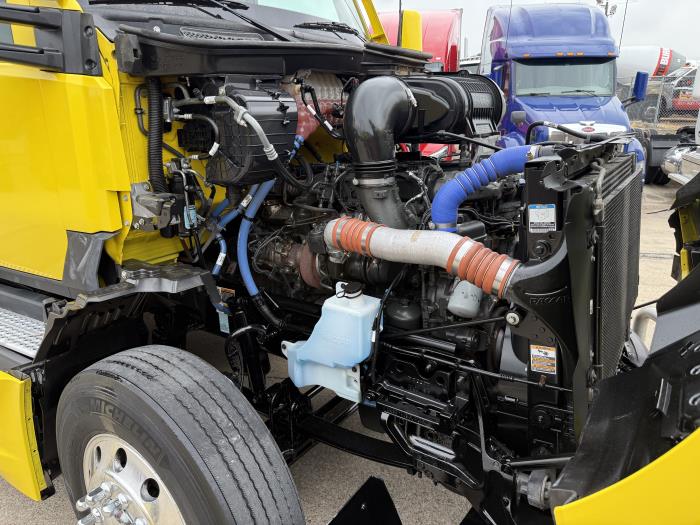 2023 Kenworth T680-18