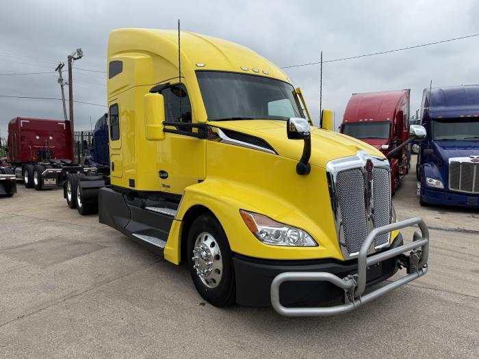 2023 Kenworth T680-26