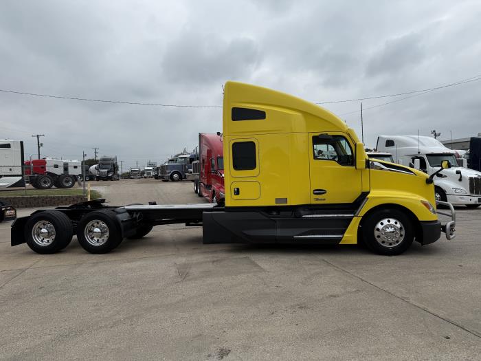 2023 Kenworth T680-2