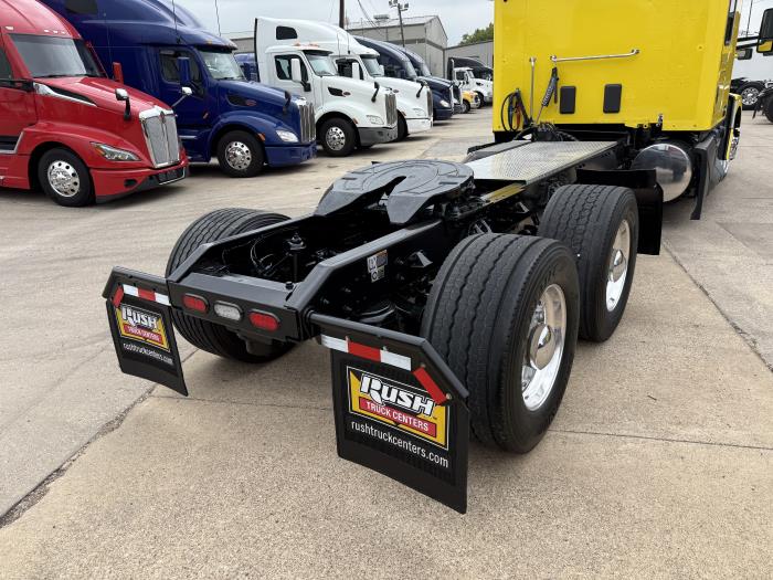 2023 Kenworth T680-33