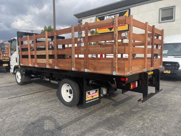 2025 Isuzu NPR photo 4