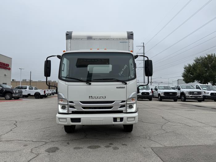 2025 Isuzu NQR photo 4