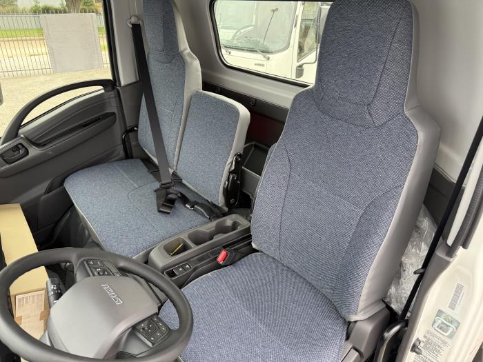 2025 Isuzu NPR-HD-9
