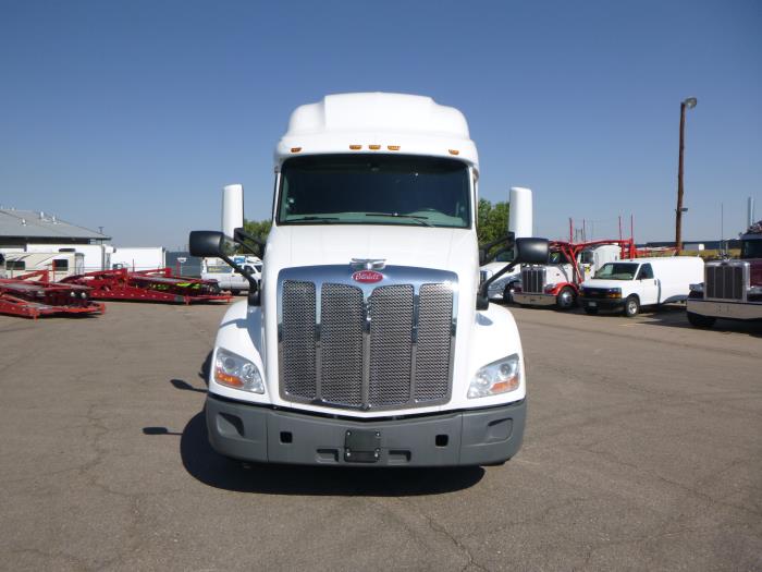 2021 Peterbilt 579-3