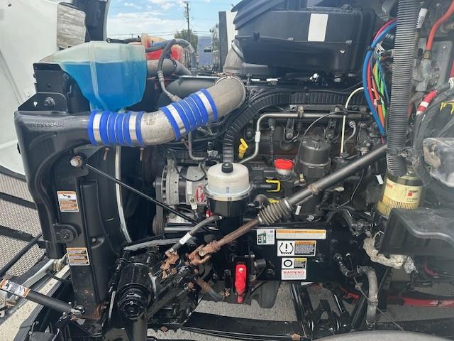 2021 Peterbilt 579-15