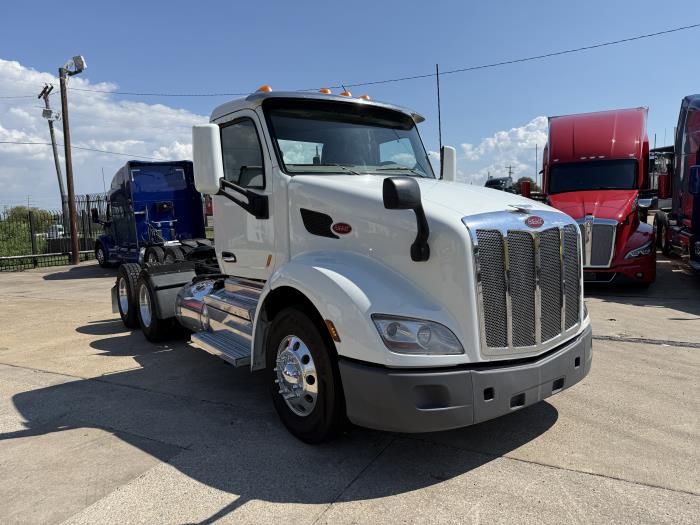 2021 Peterbilt 579-17