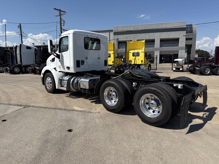 2021 Peterbilt 579-33