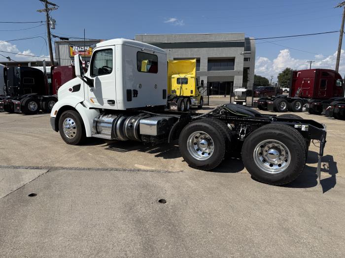 2021 Peterbilt 579-3