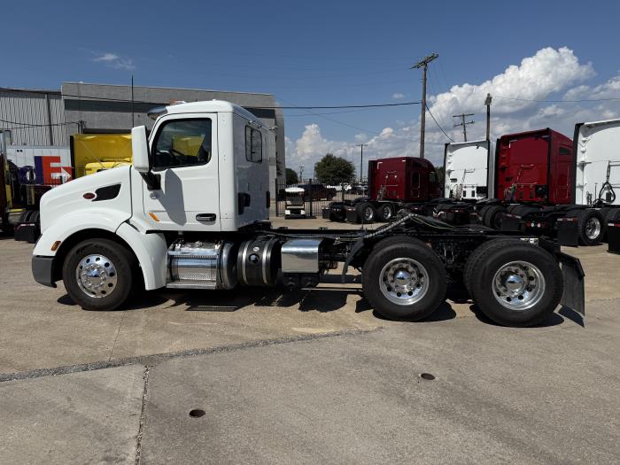 2021 Peterbilt 579-35