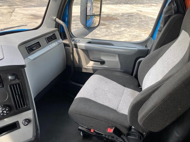 2022 Freightliner Cascadia-20