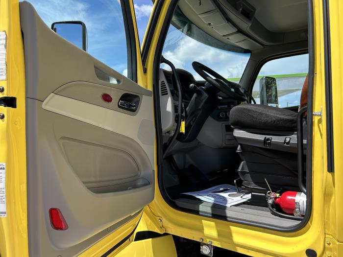 2021 Peterbilt 579-13