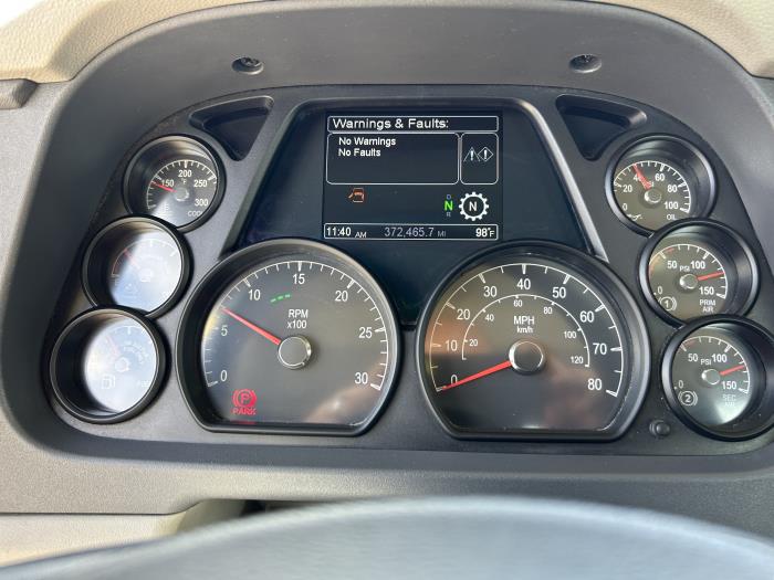 2021 Peterbilt 579-18