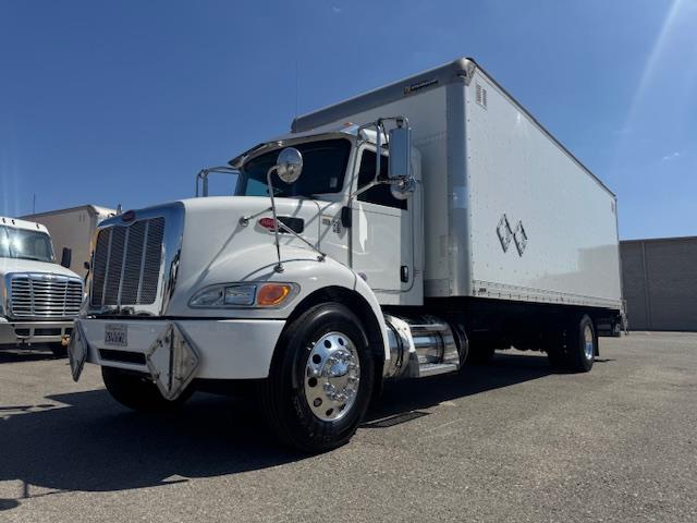 2020 Peterbilt 337-1