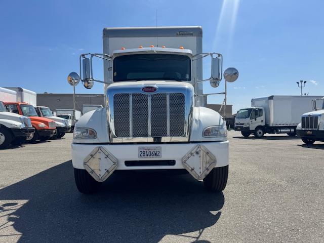 2020 Peterbilt 337-2
