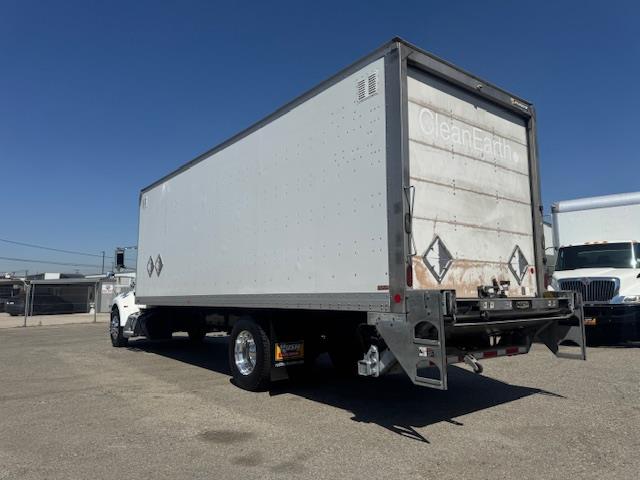 2020 Peterbilt 337-6