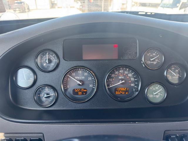 2020 Peterbilt 337-15