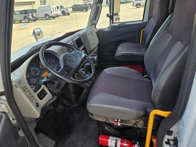 2019 International 4300-8
