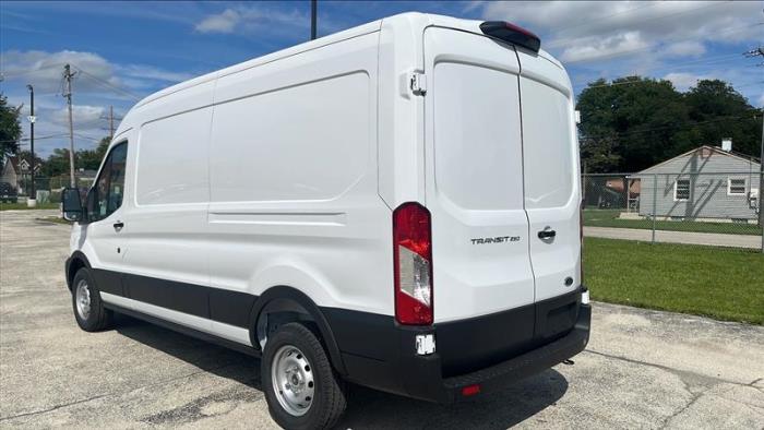 2025 Ford Transit-250-3