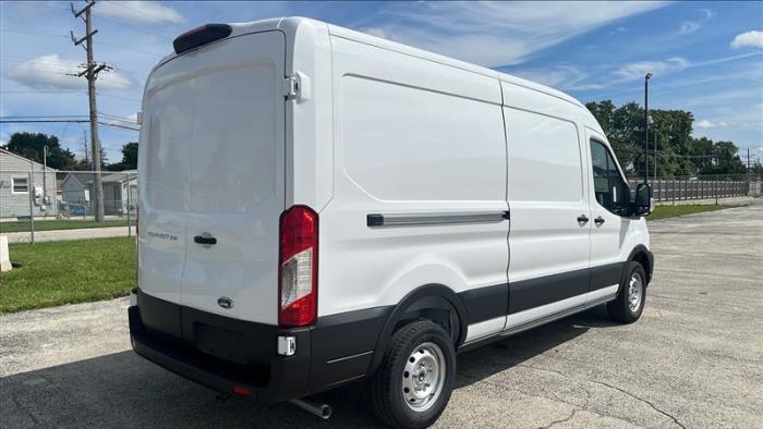 2025 Ford Transit-250-6