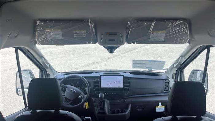 2025 Ford Transit-250-18