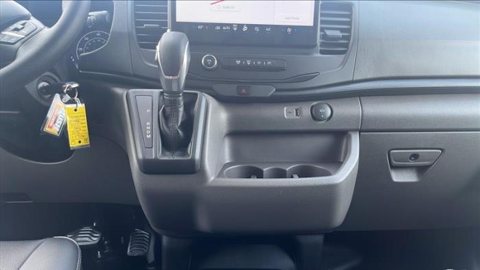 2025 Ford Transit-250-13