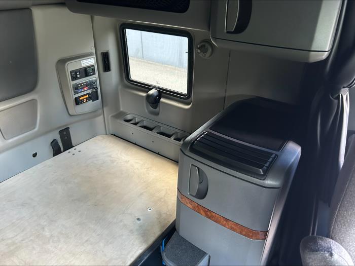 2020 International LT625-9