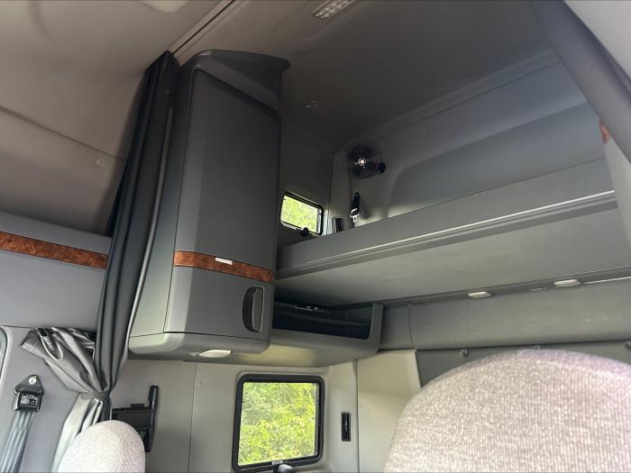 2020 International LT625-16