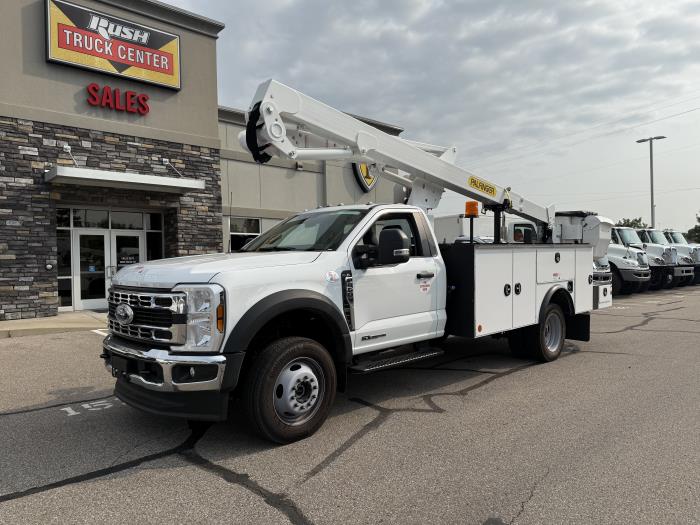 2025 Ford F-550 XL photo 2