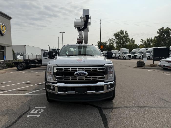 2025 Ford F-550 XL photo 3