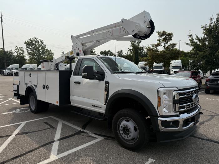 2025 Ford F-550 XL photo 4