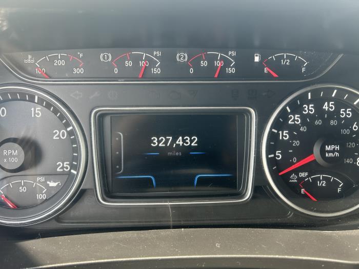 2022 International LT625-9