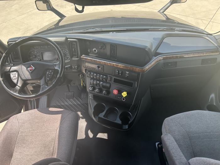 2022 International LT625-13