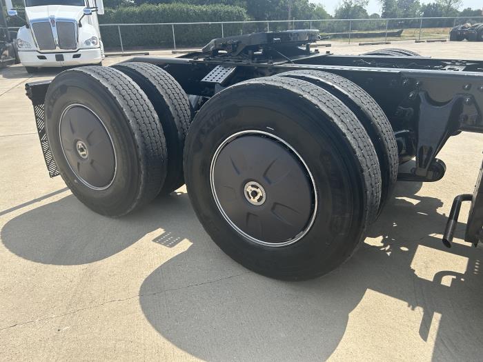2022 International LT625-17